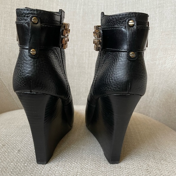 New Tory Burch boots - Picture 4 of 13